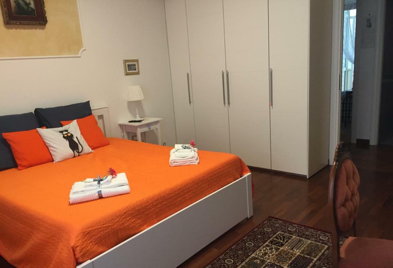 シラクーサ Il Gatto E La Volpe Bed & Breakfast エクステリア 写真